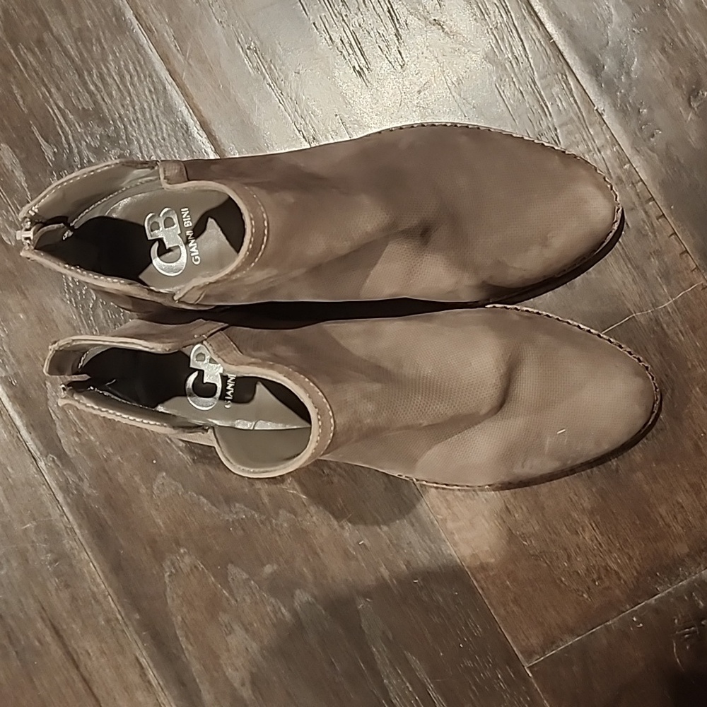 Gianni Bini Ankle Booties